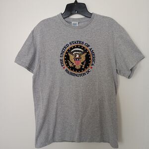 United States of America Washington DC Delta Gray Embroidered T-Shirt Sz Medium